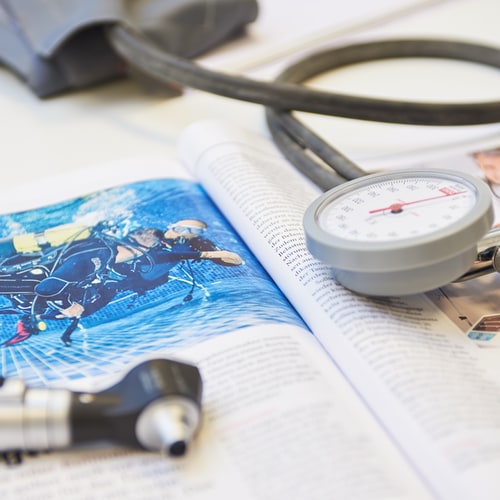 Bild Sport- & Tauchmedizin Hausarzt Forum Winterhude Dr. med. Moritz Voigt & André Rudkoffsky